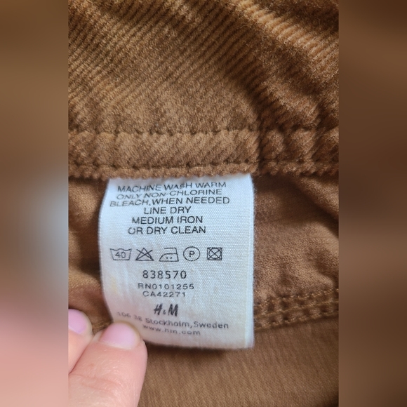 H&M Light Brown Fine Courderoy Cropped Pants Size 6 - Picture 8 of 9